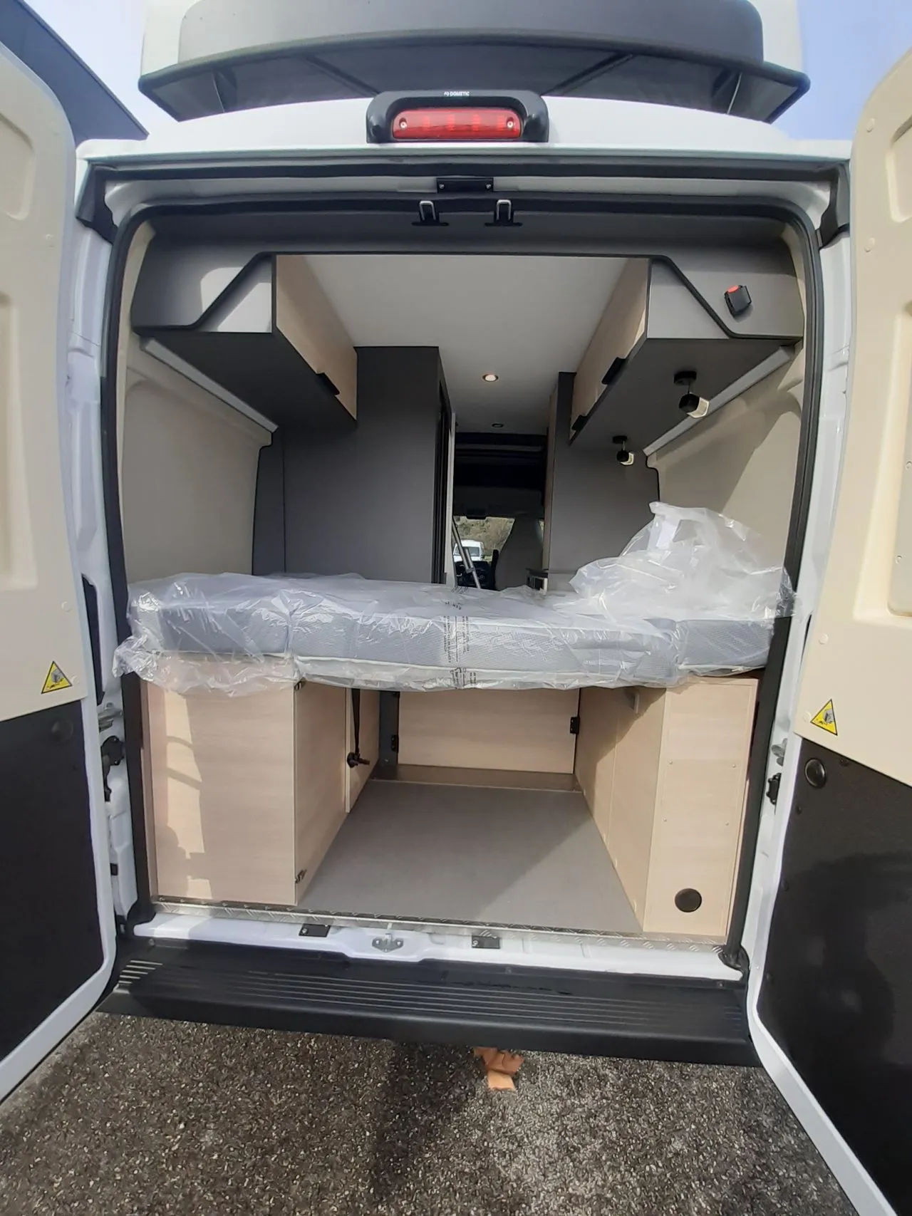 Fourgon aménagé - Dreamer - D43 UP - 2026