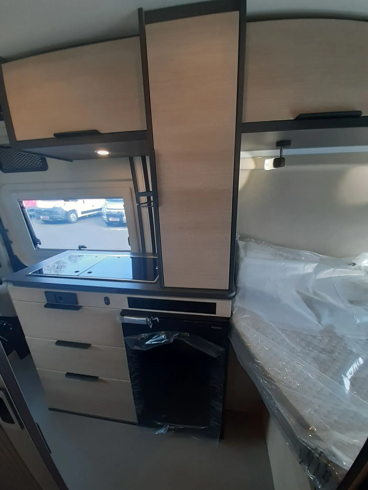 Fourgon aménagé - Dreamer - D43 UP - 2026