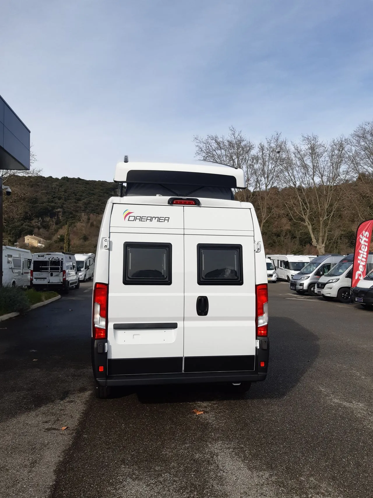 Fourgon aménagé - Dreamer - D43 UP - 2026