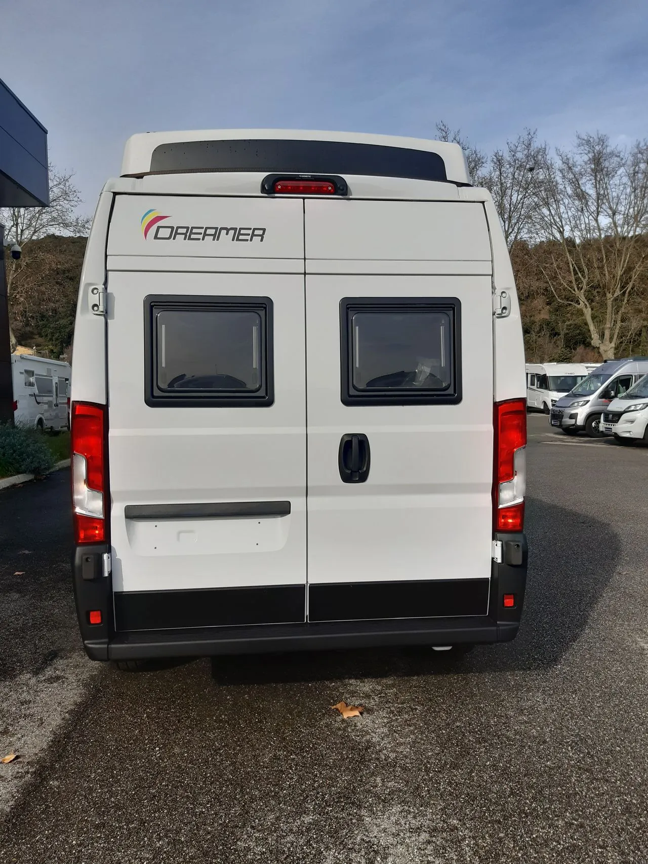 Fourgon aménagé - Dreamer - D43 UP - 2026