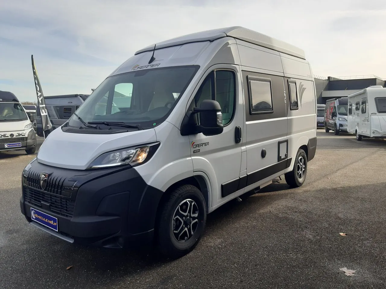 Fourgon aménagé - Dreamer - D43 UP - 2026