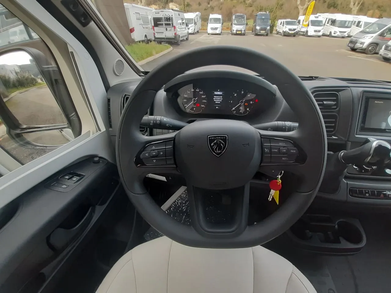 Fourgon aménagé - Dreamer - D43 UP - 2026