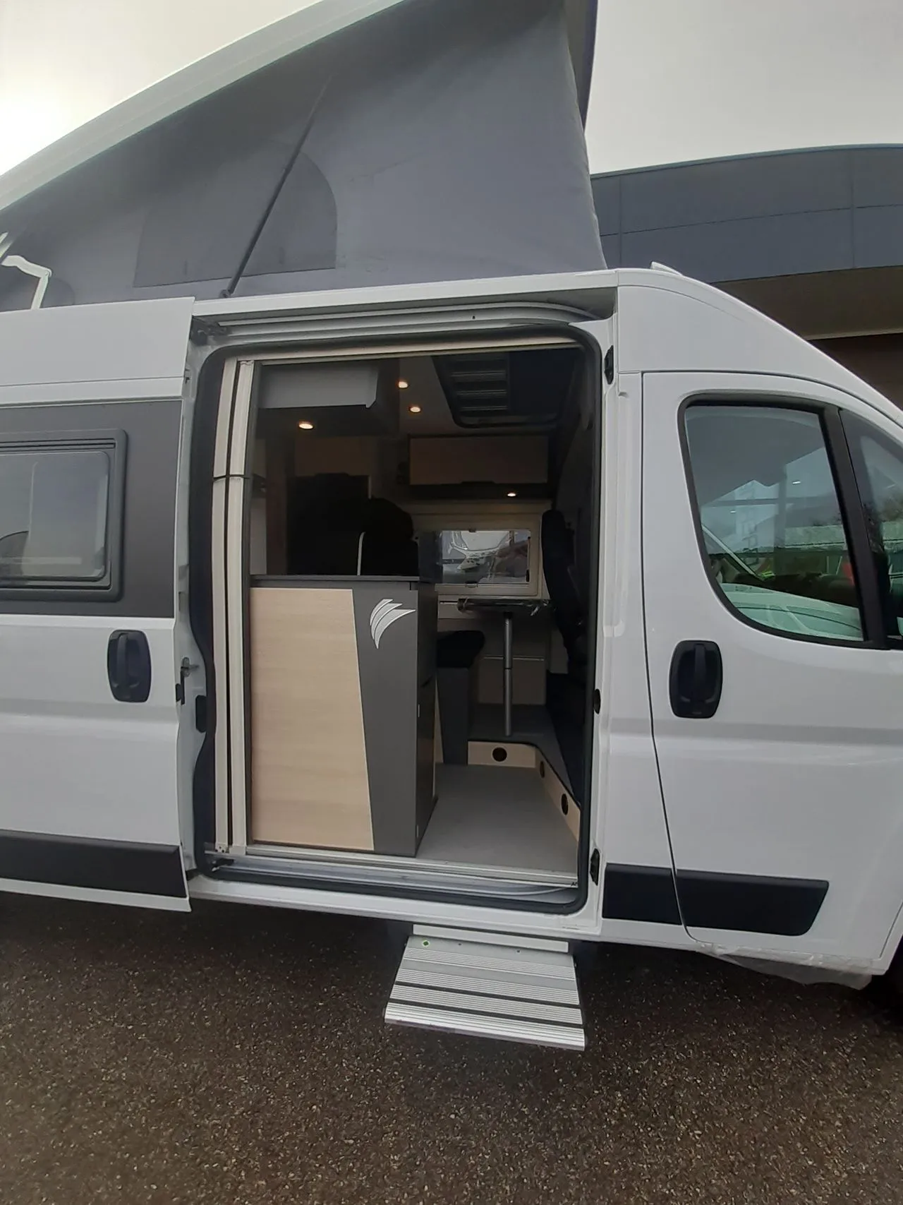 Fourgon aménagé - Dreamer - D55 UP - 2026