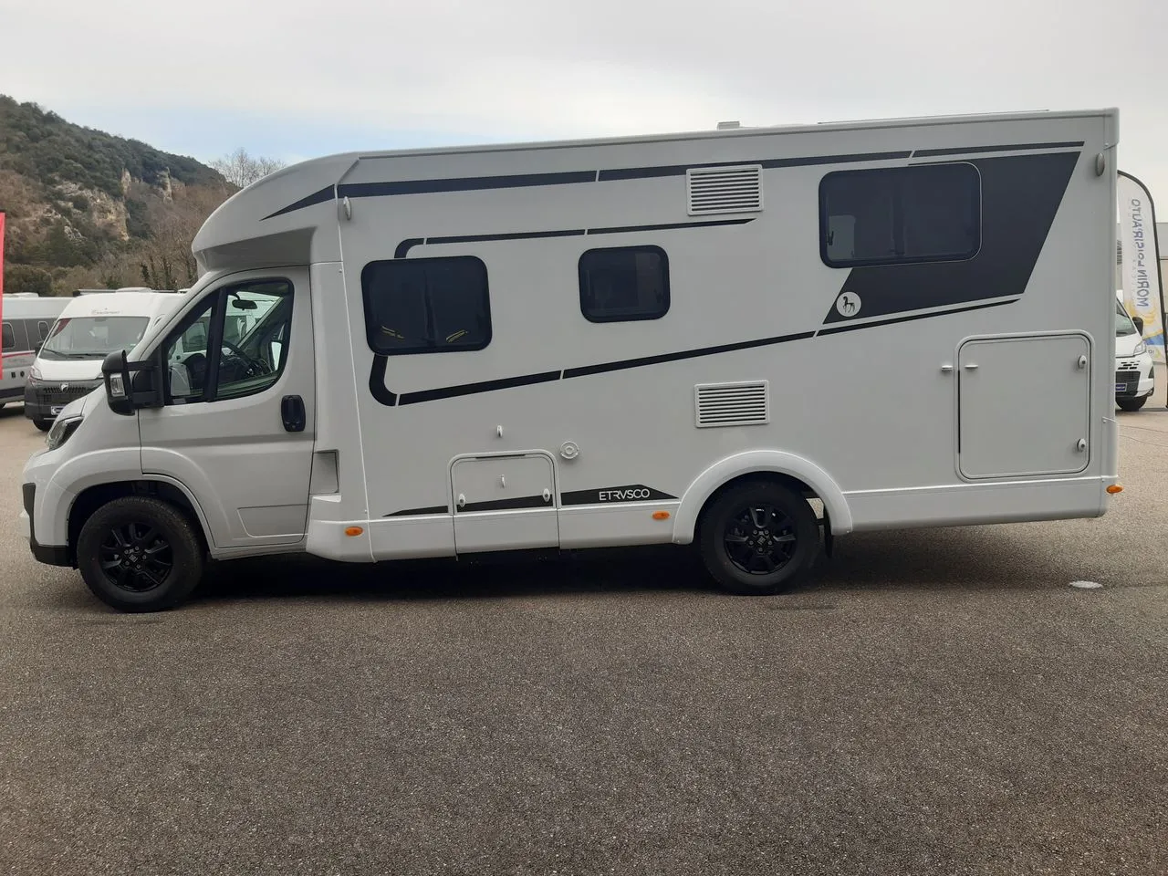 Camping-car - Etrusco - T6900 SB - 2026