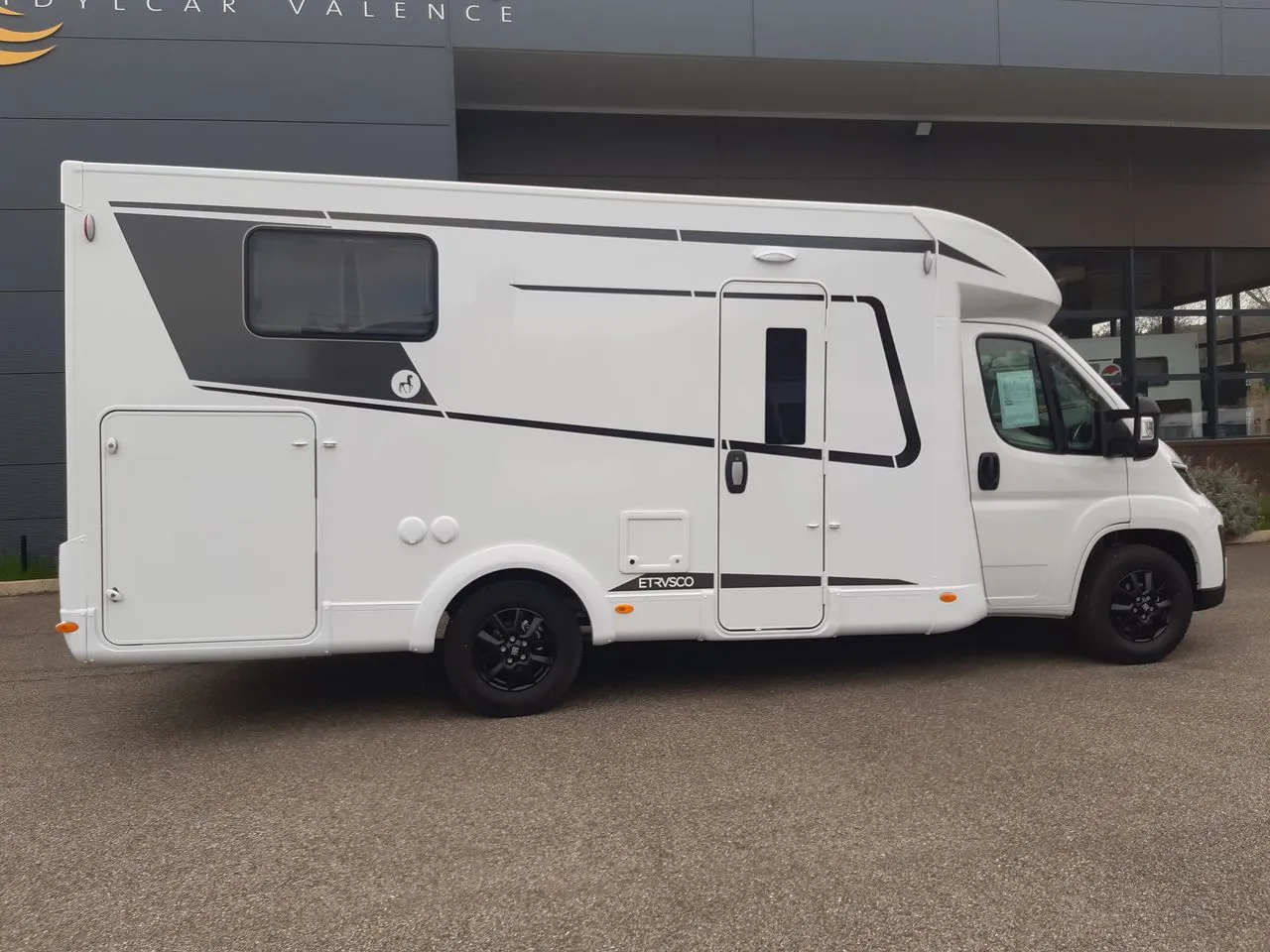 Camping-car - Etrusco - T6900 SB - 2026