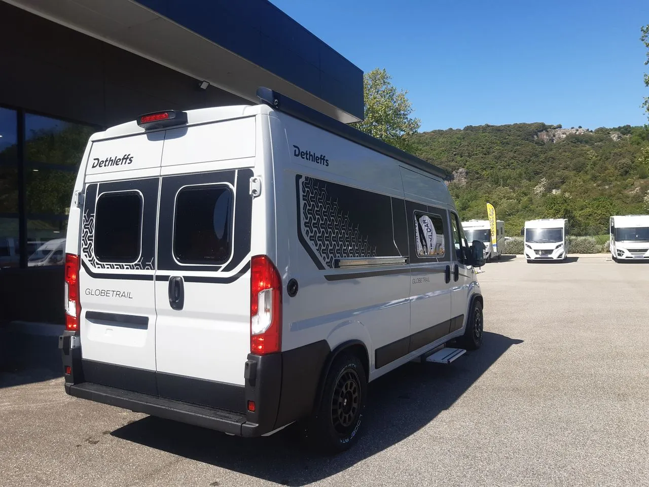 Fourgon aménagé - Dethleffs - GLOBETRAIL CV600 DS ACTIVE PLUS - 2026