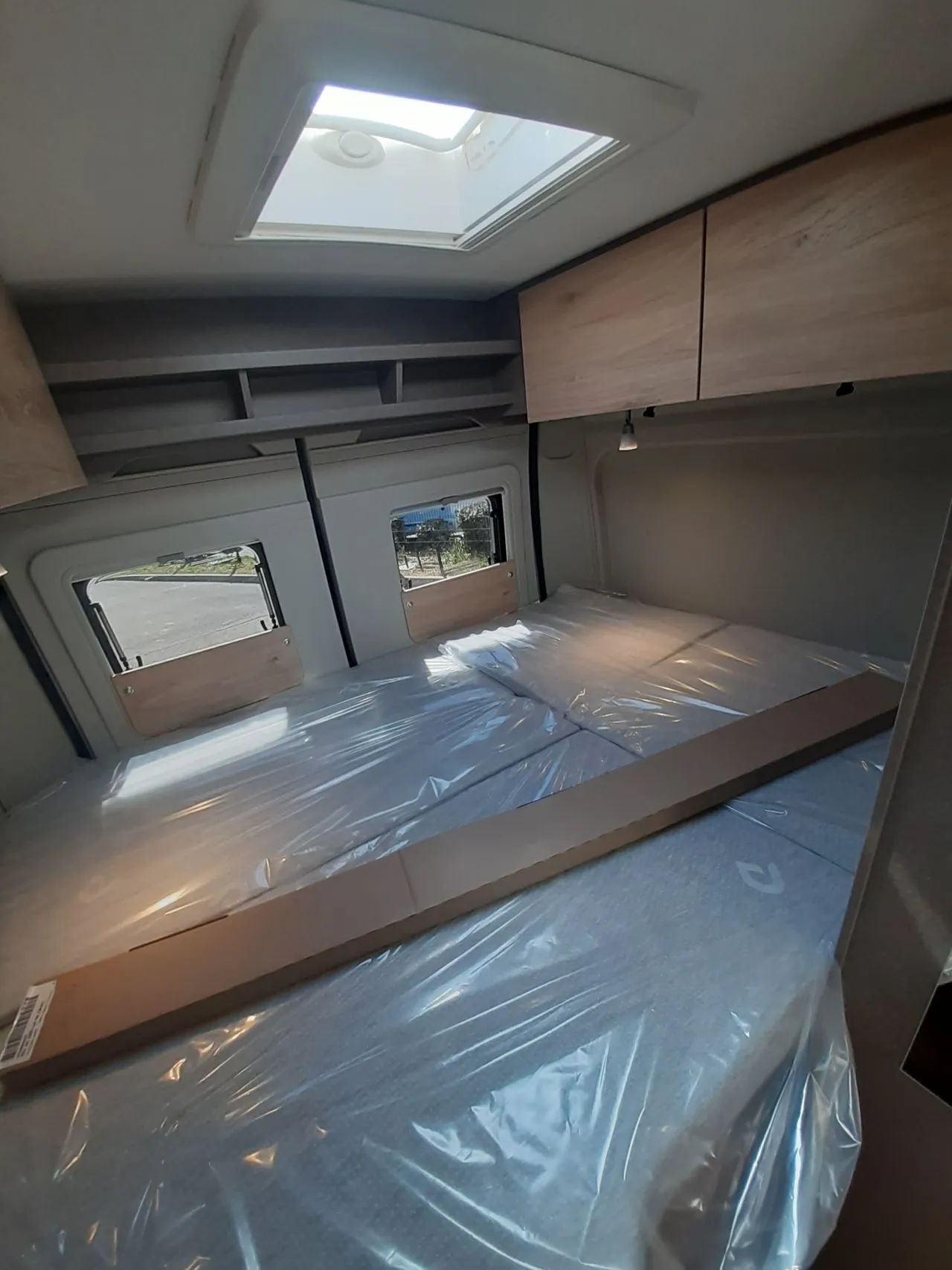 Fourgon aménagé - Dethleffs - GLOBETRAIL CV600 DS ACTIVE PLUS - 2026