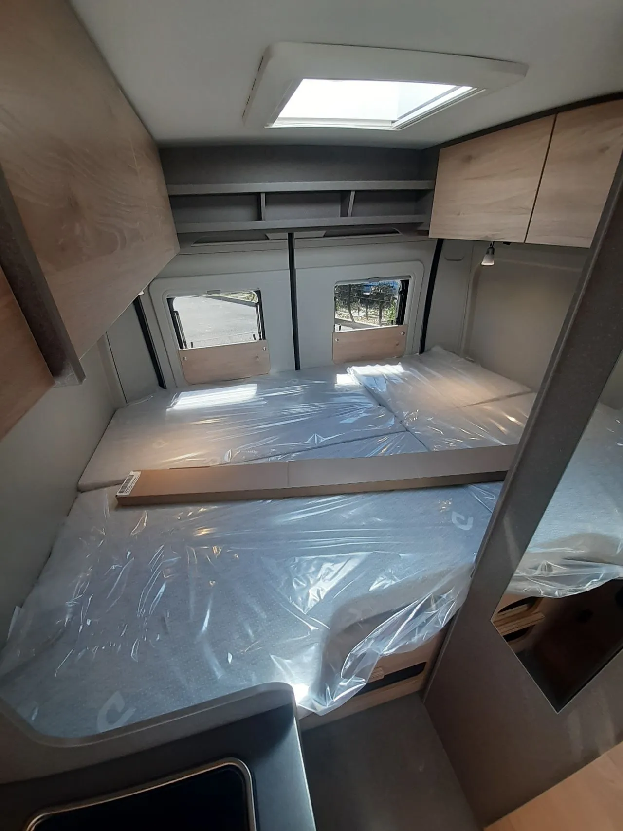 Fourgon aménagé - Dethleffs - GLOBETRAIL CV600 DS ACTIVE PLUS - 2026