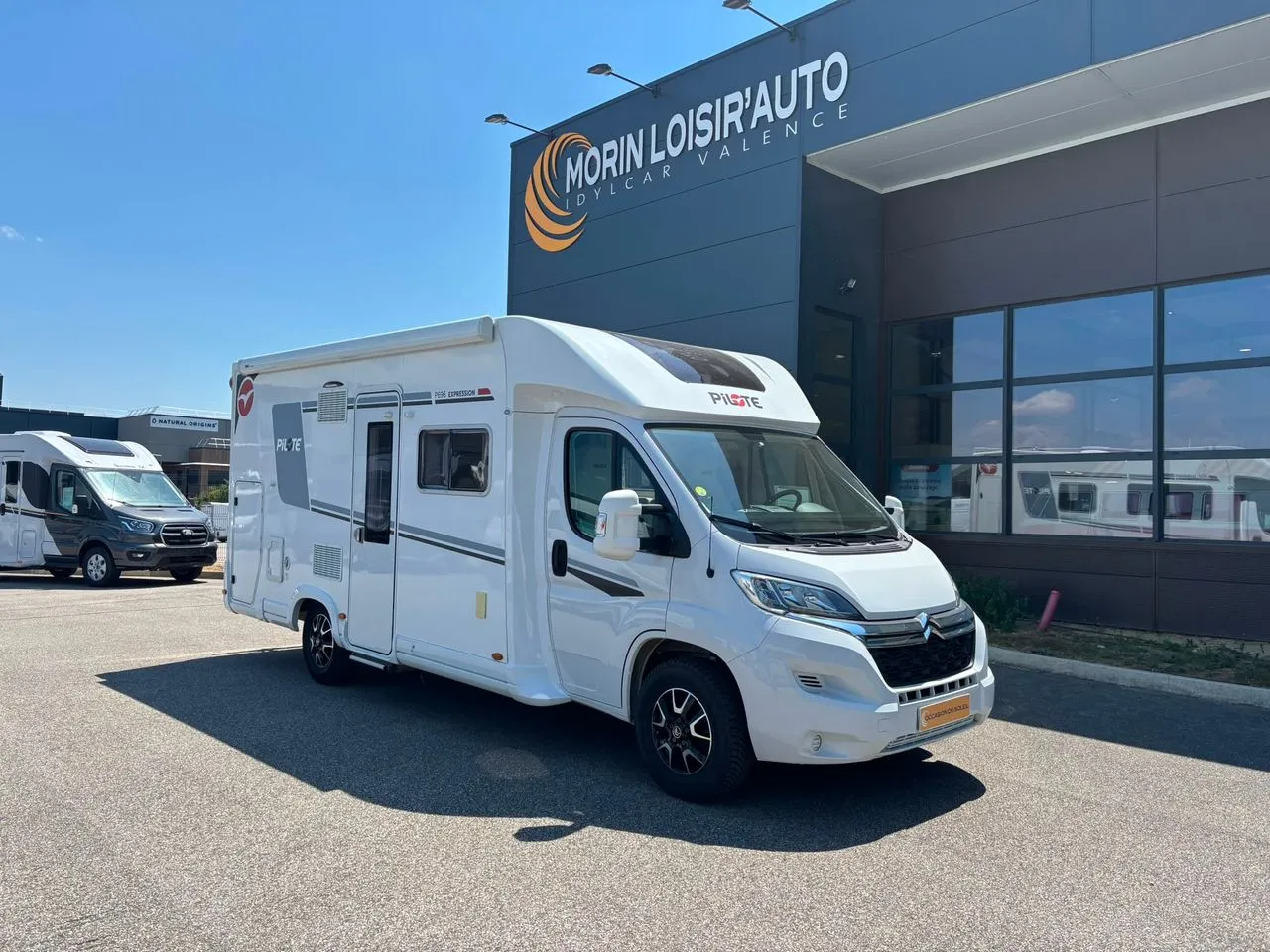 Camping-car occasion – Profilé — Camping-car profilé