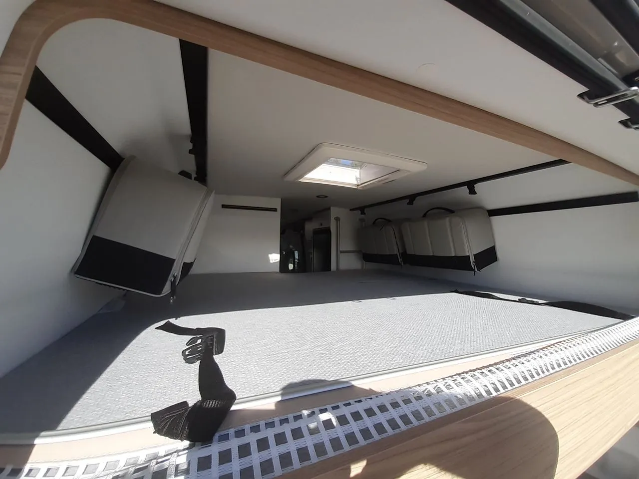 Fourgon aménagé - Pilote - V 630 S STANDARD - 2026