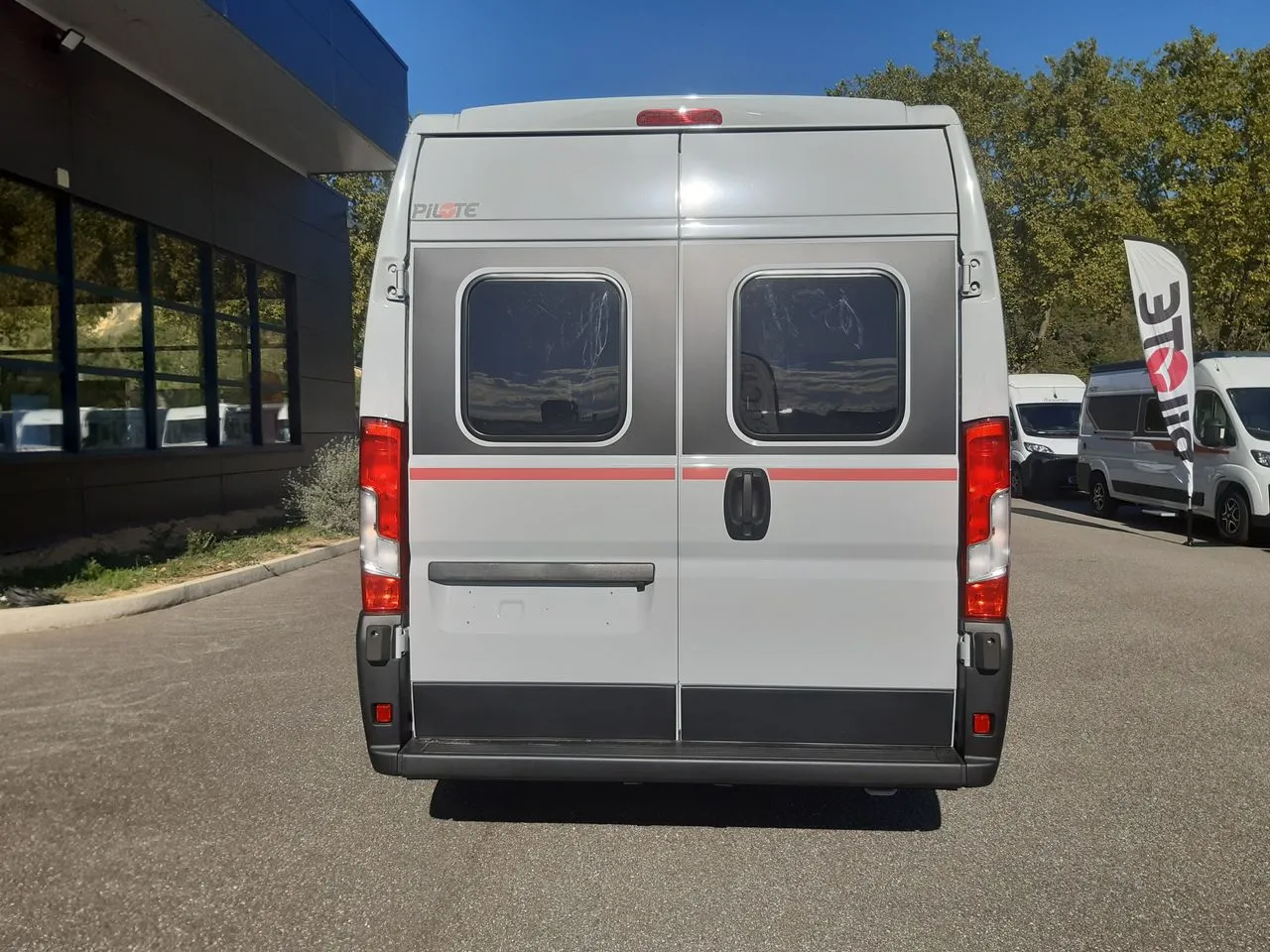 Fourgon aménagé - Pilote - V 630 S STANDARD - 2026