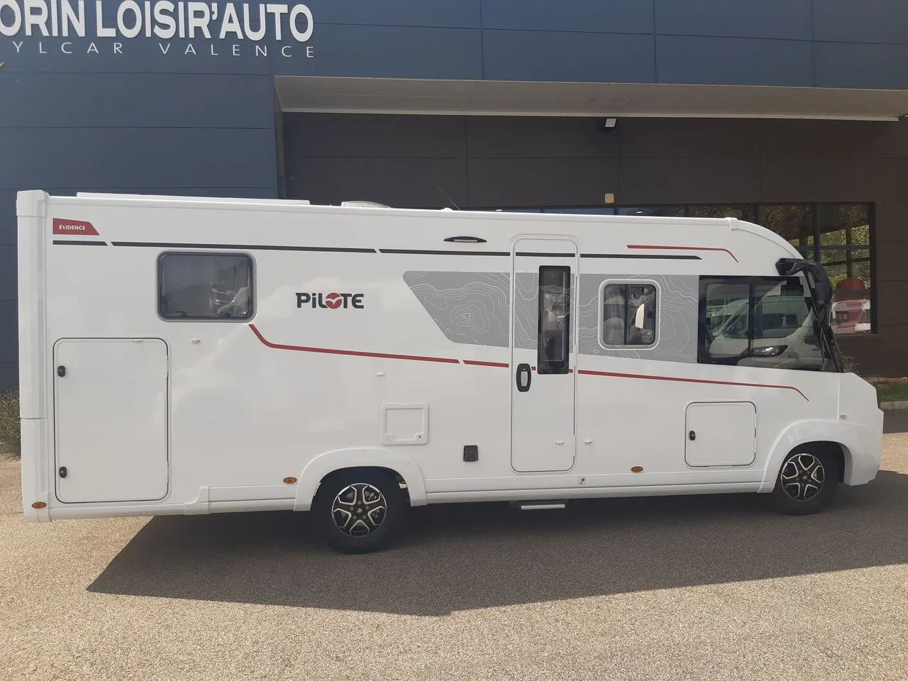 Camping-car - Pilote - G740 FC EVIDENCE - 2027
