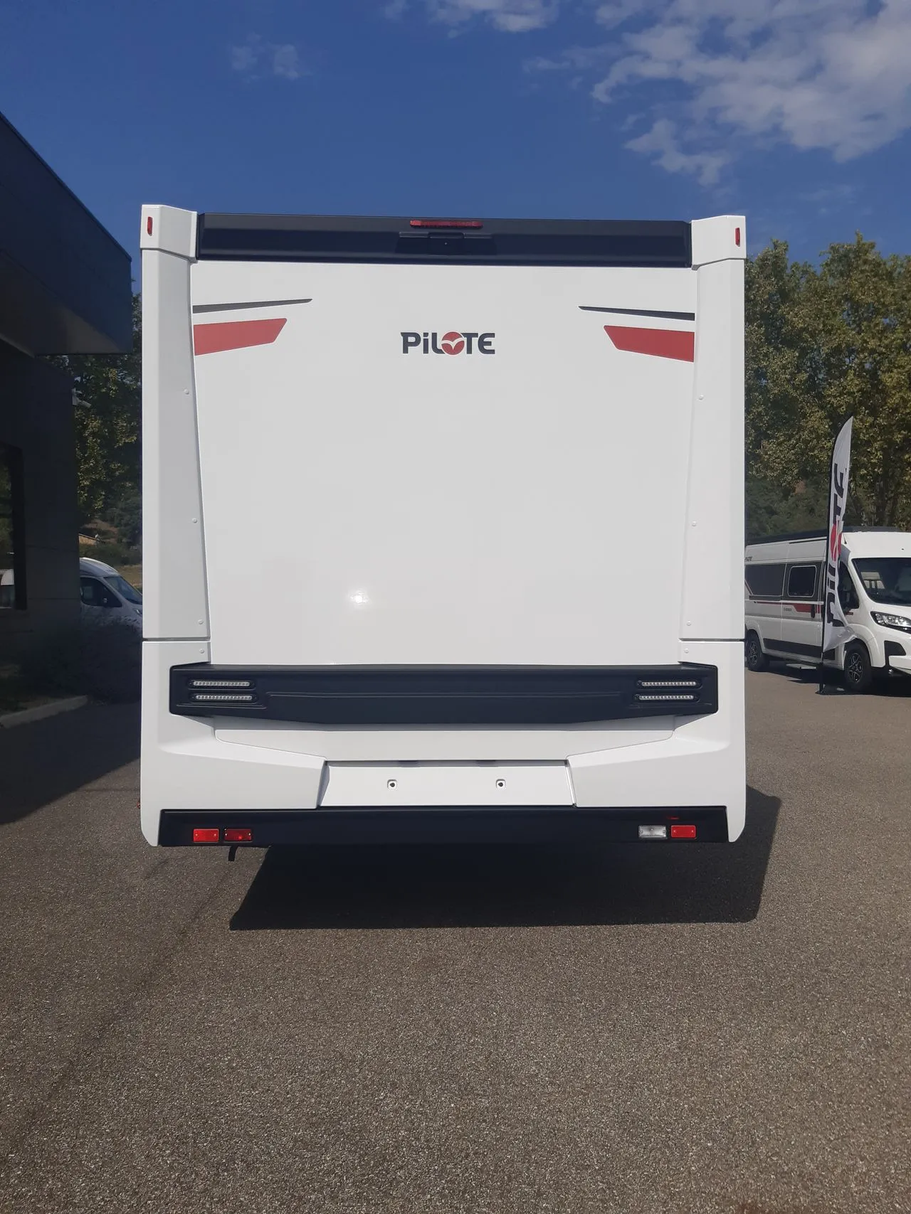 Camping-car - Pilote - G740 FC EVIDENCE - 2027