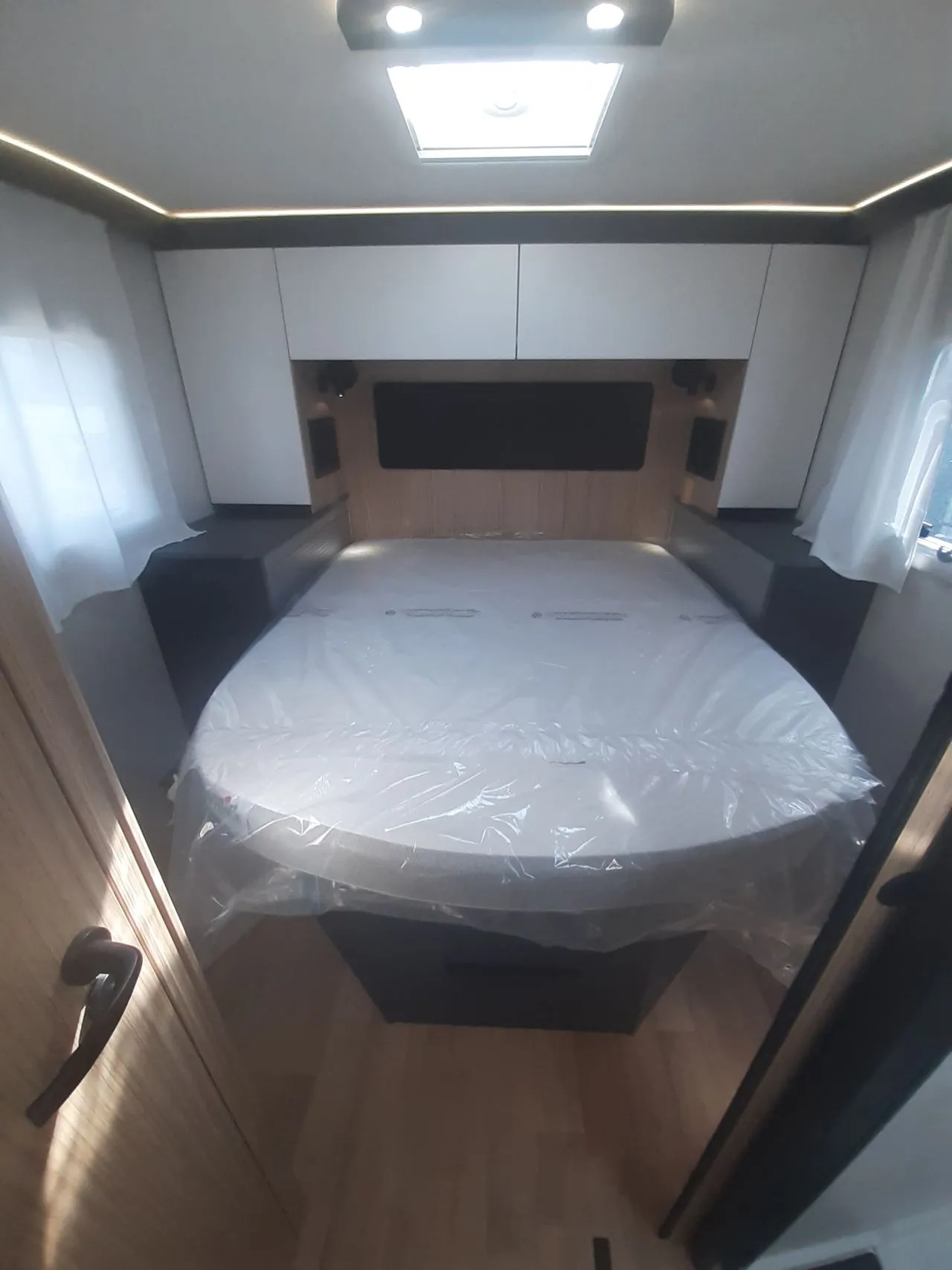 Camping-car - Pilote - G740 FC EVIDENCE - 2027