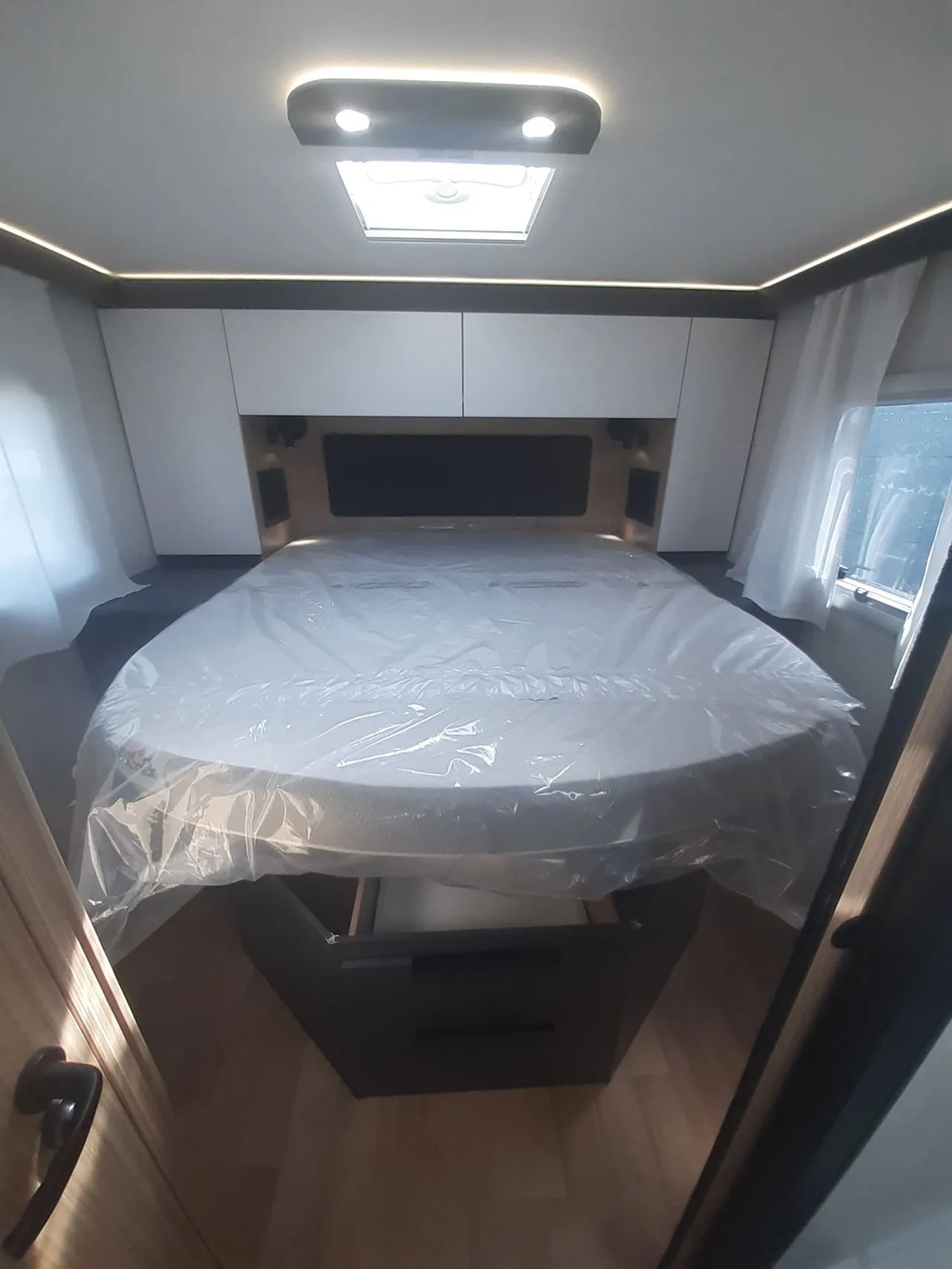 Camping-car - Pilote - G740 FC EVIDENCE - 2027