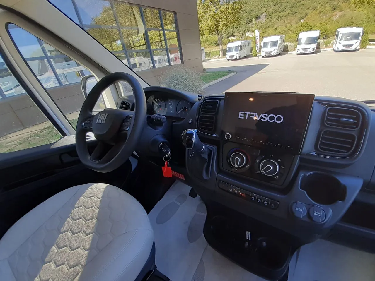 Camping-car - Etrusco - T6.9 SB - 2027