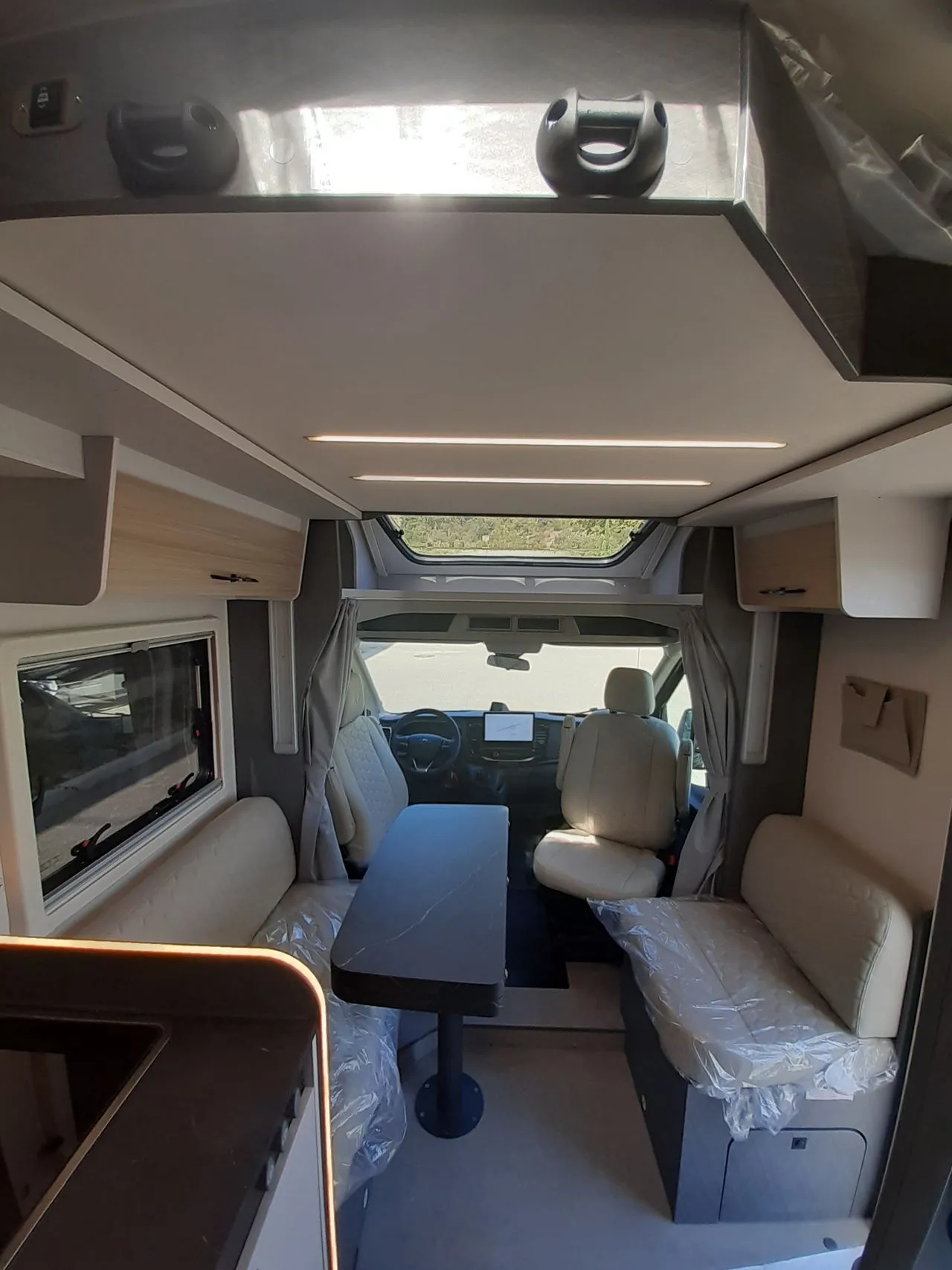 Camping-car - Etrusco - V6.8 SCF - 2027