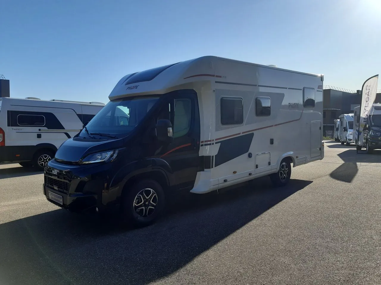 Camping-car - Pilote - P720 FGJ EVIDENCE - 2027