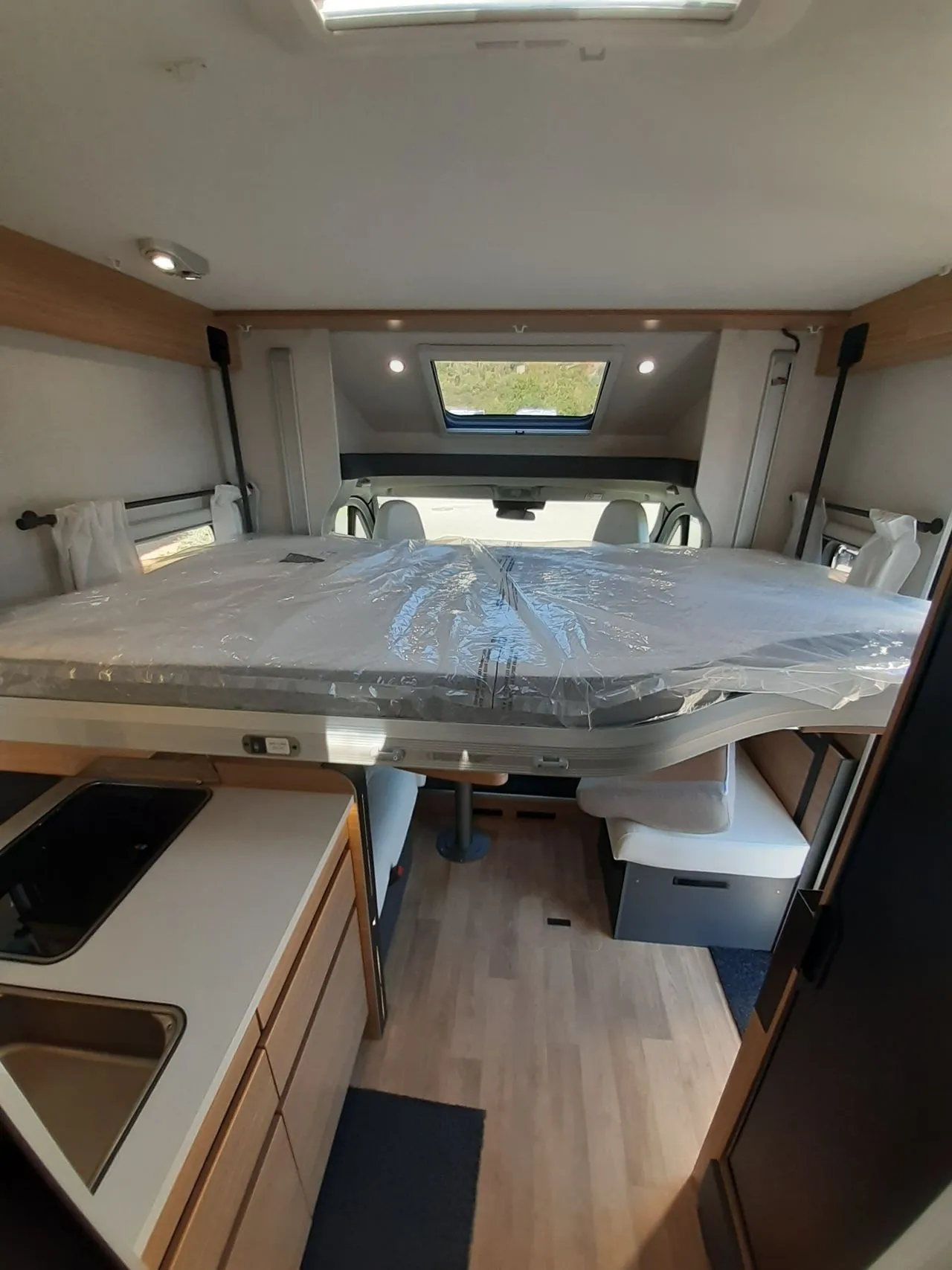 Camping-car - Pilote - P720 FGJ EVIDENCE - 2027