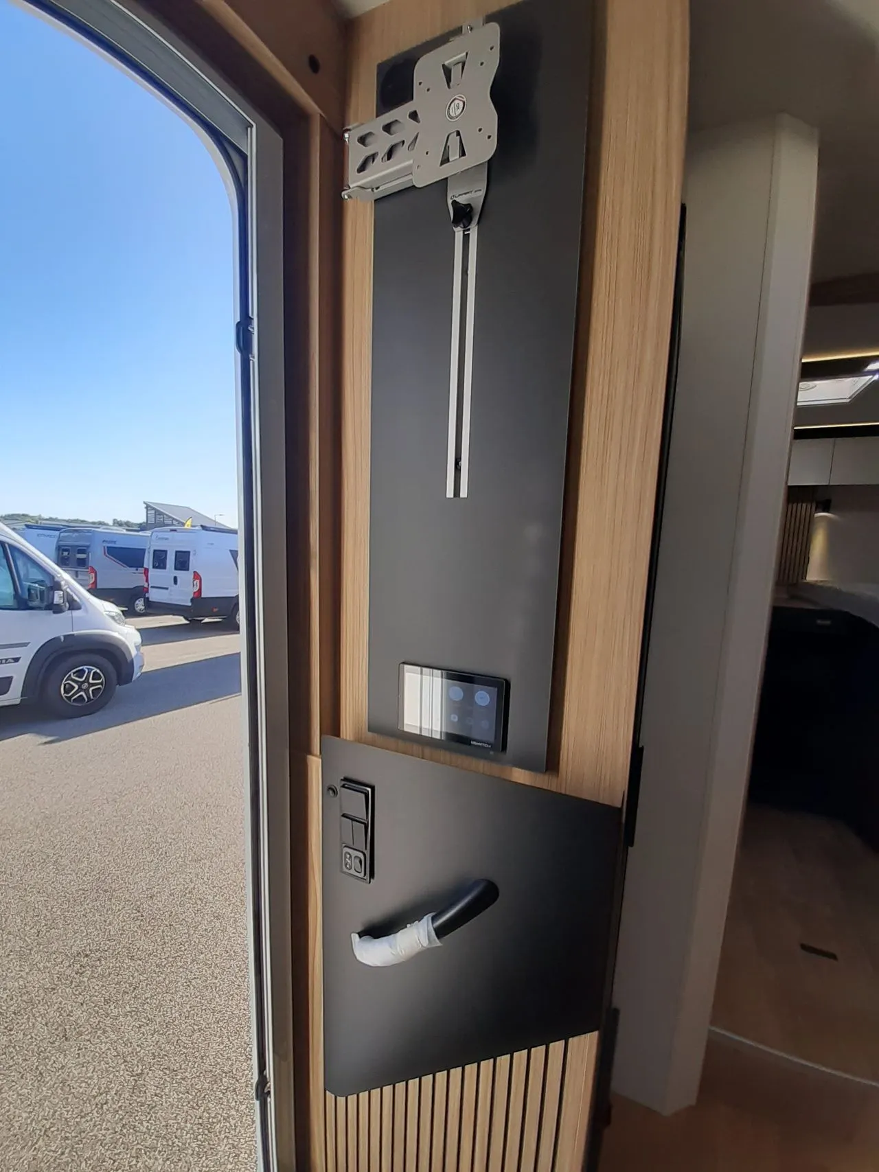 Camping-car - Pilote - P720 FGJ EVIDENCE - 2027