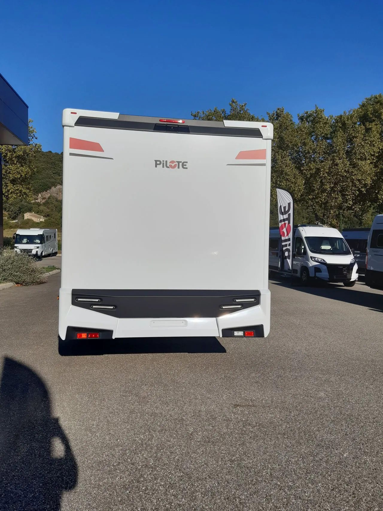 Camping-car - Pilote - P720 FGJ EVIDENCE - 2027