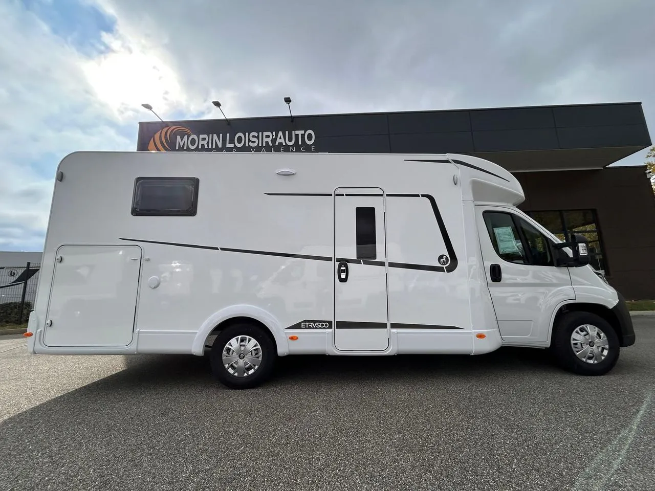Camping-car - Etrusco - T 7.4 QBC - 2027