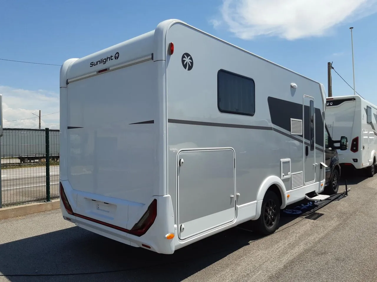 Camping-car - Sunlight - T 690L ADVENTURE EDITION - 2024