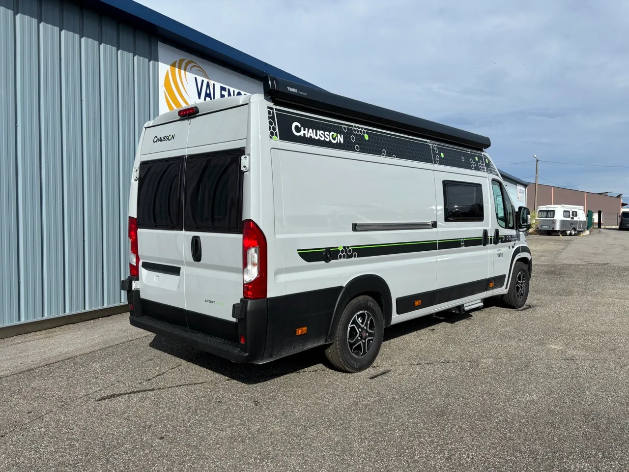 Fourgon aménagé - Chausson - V690 SPORT LINE - 2024