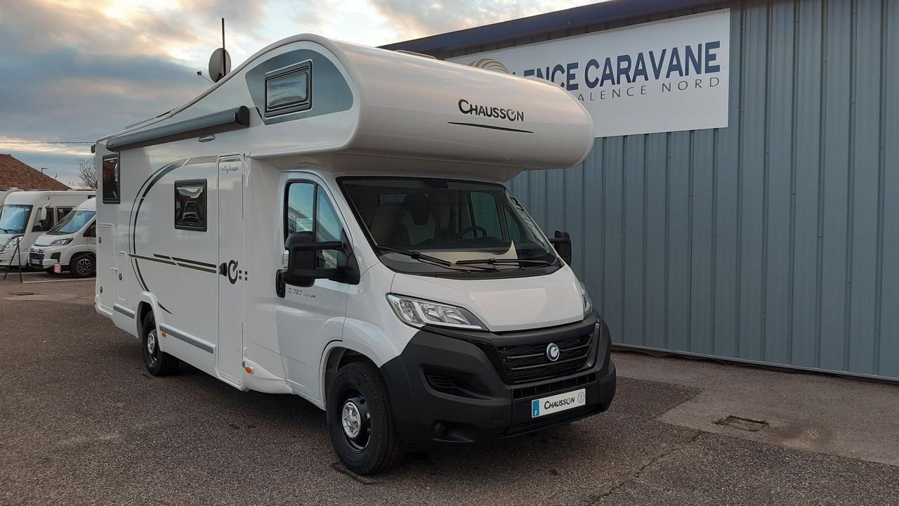 Camping-car CHAUSSON C727 FIRST LINE