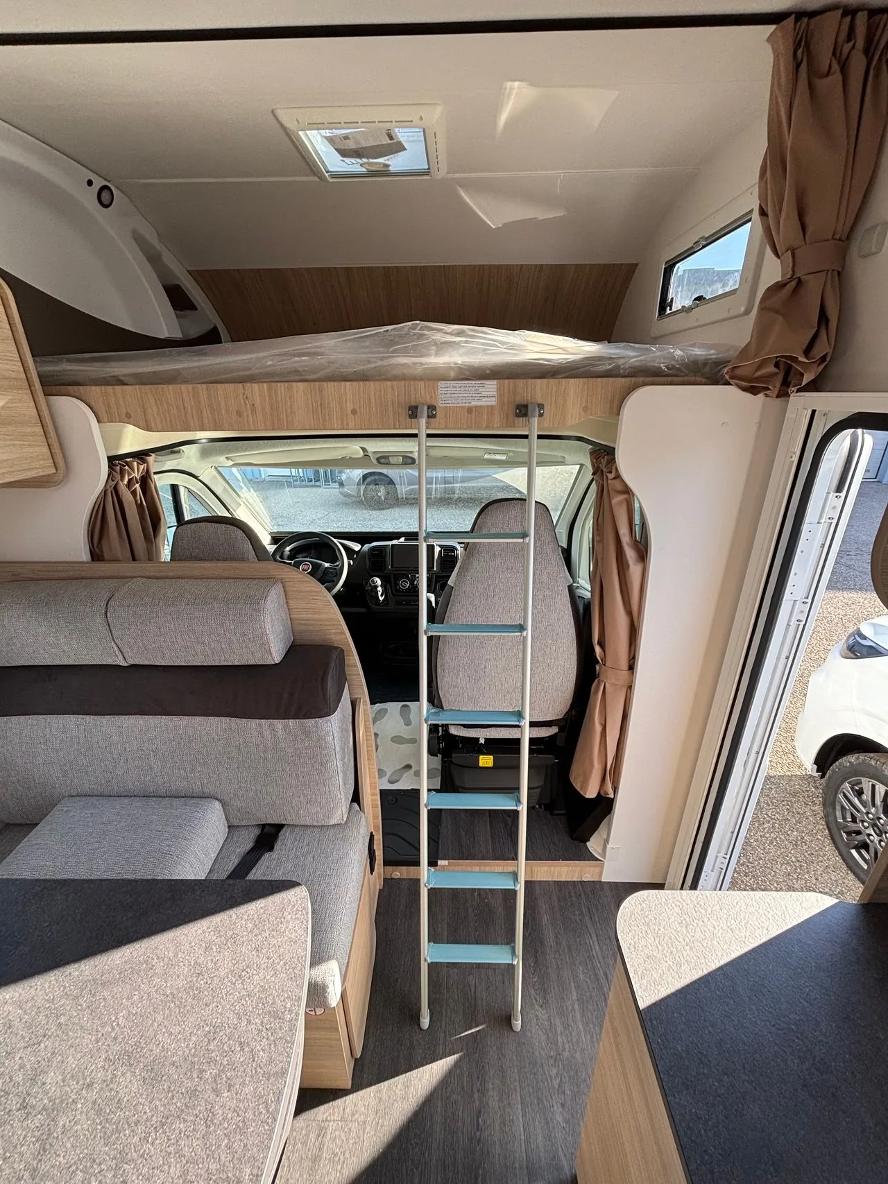 Camping-car - Chausson - C727 FIRST LINE - 2024