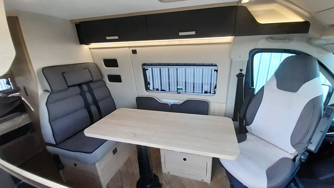 Fourgon aménagé - Chausson - Family & Sport Line - 2025