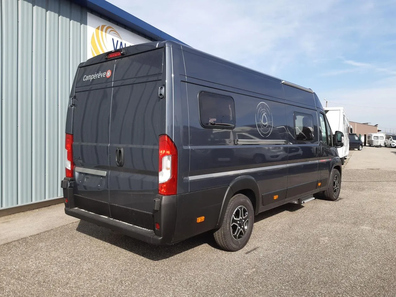 Fourgon aménagé - Campereve - MAGELLAN 746 SAPHIR - 2025