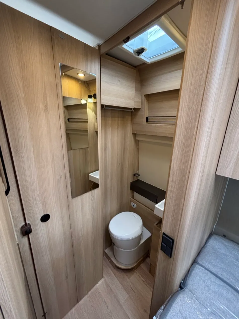 Fourgon aménagé - Campereve - CAMPERVAN XL SAPHIR - 2025