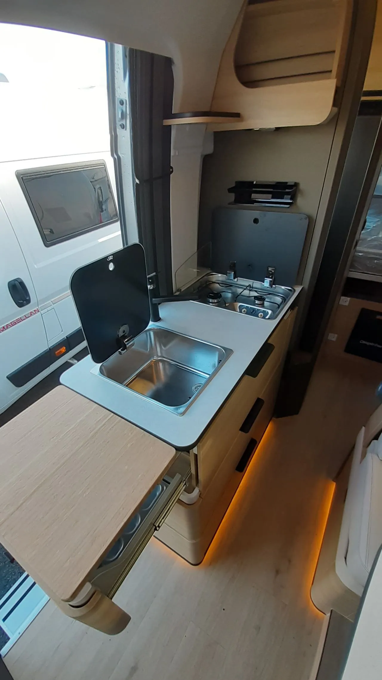 Fourgon aménagé - Campereve - CAMPERVAN XL SAPHIR - 2026