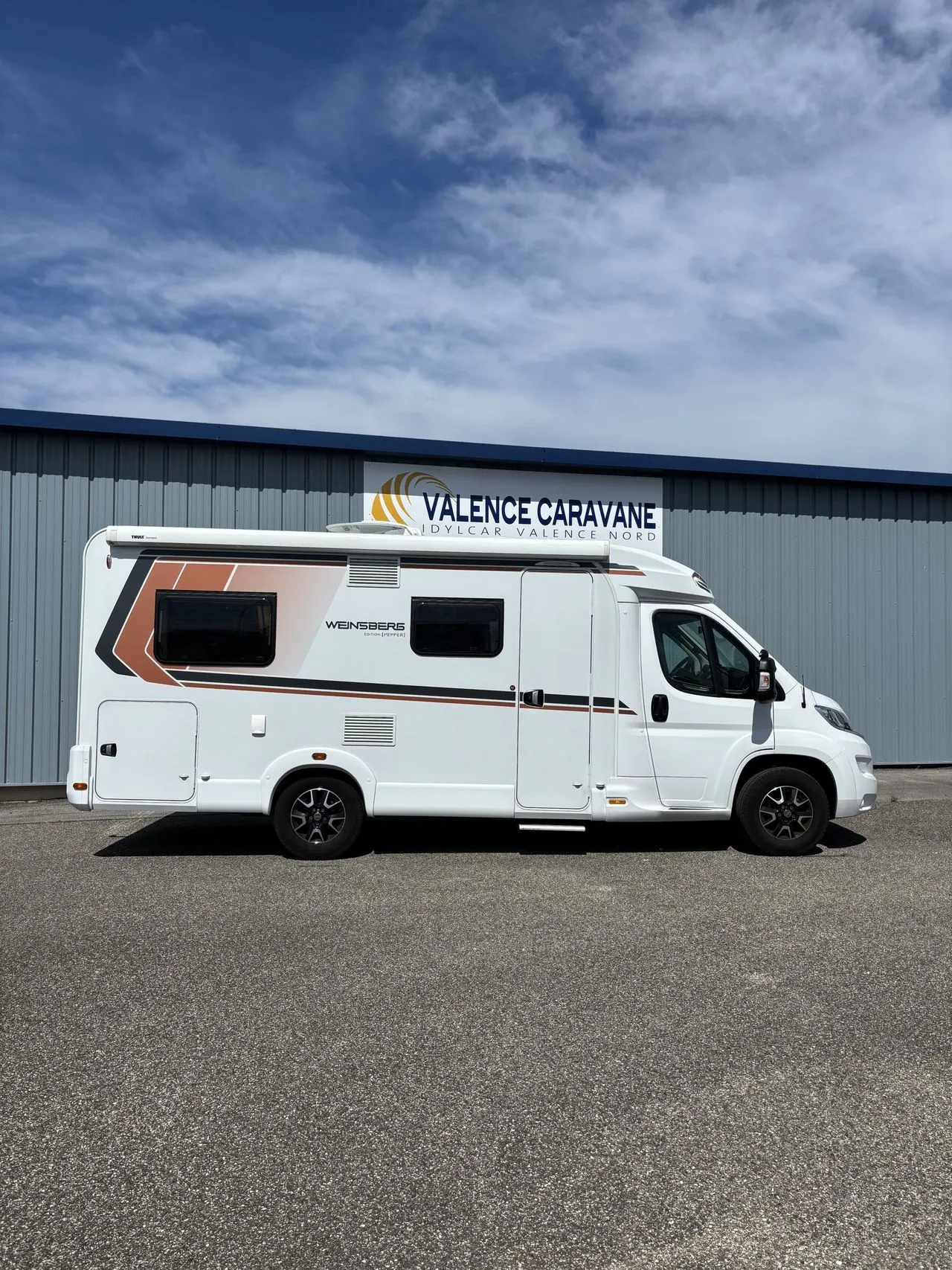 CARACOMPACT 600 MF EDITION PEPPER