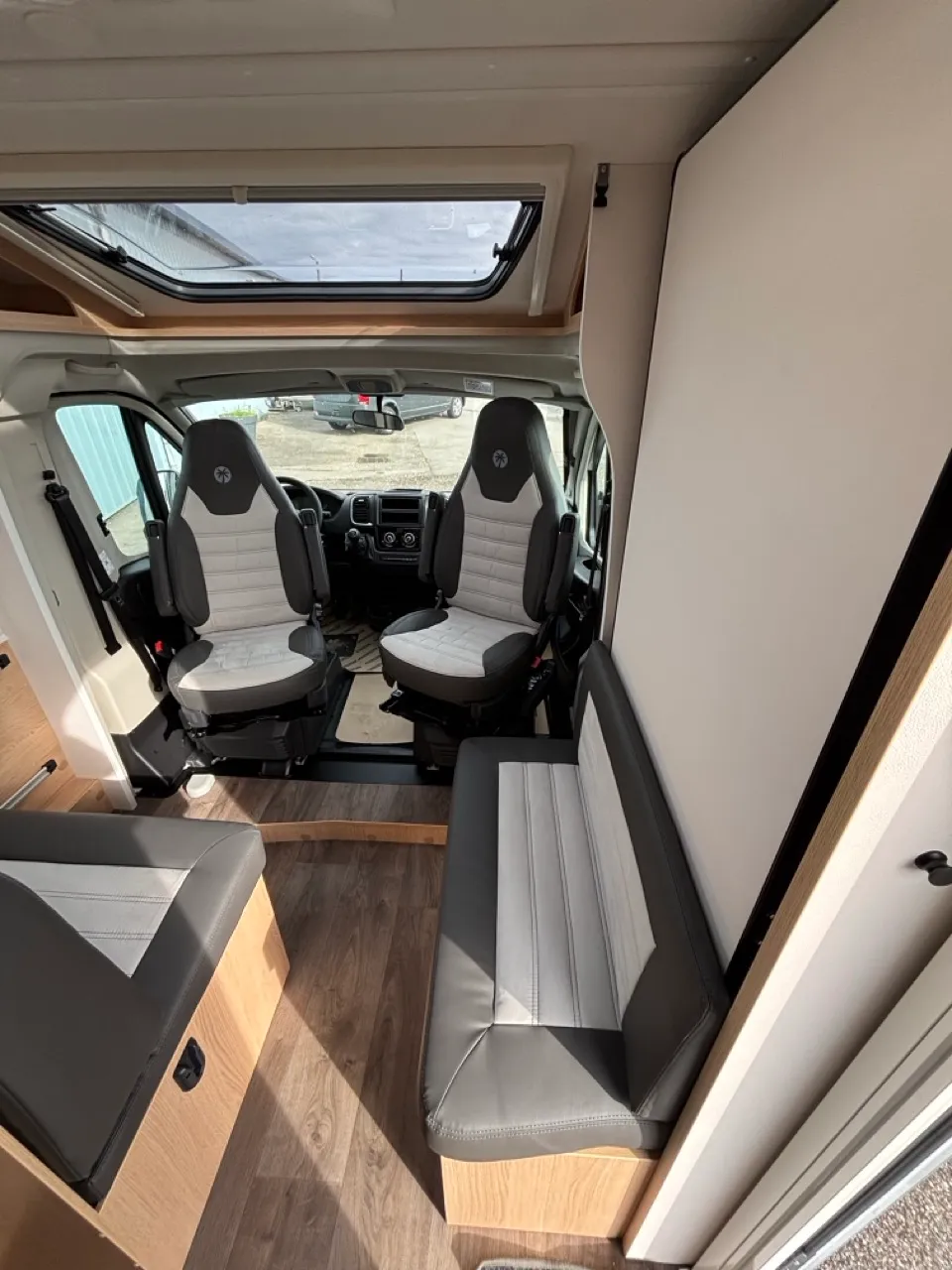 Camping-car - Sunlight - V67S ADENTURE EDITION - 2026