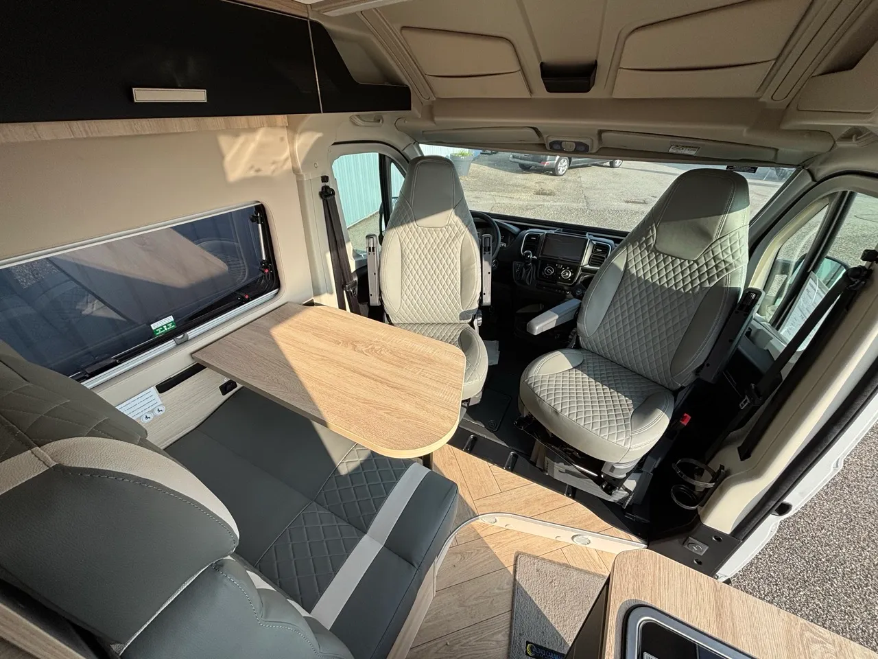 Fourgon aménagé - Chausson - V690 SPORT LINE - 2026