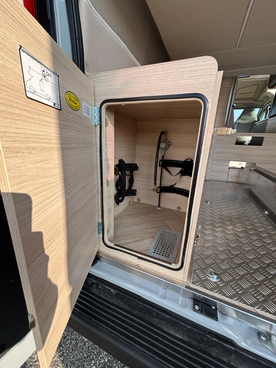 Fourgon aménagé - Chausson - V690 SPORT LINE - 2026