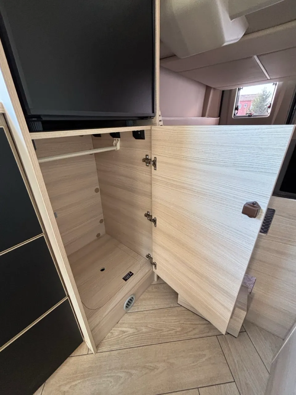 Fourgon aménagé - Chausson - V690 SPORT LINE - 2026