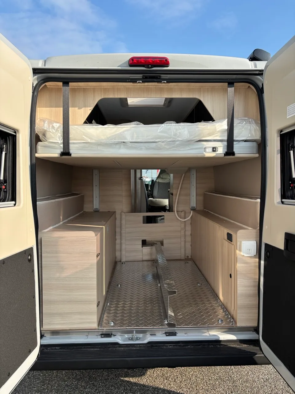 Fourgon aménagé - Chausson - V690 SPORT LINE - 2026