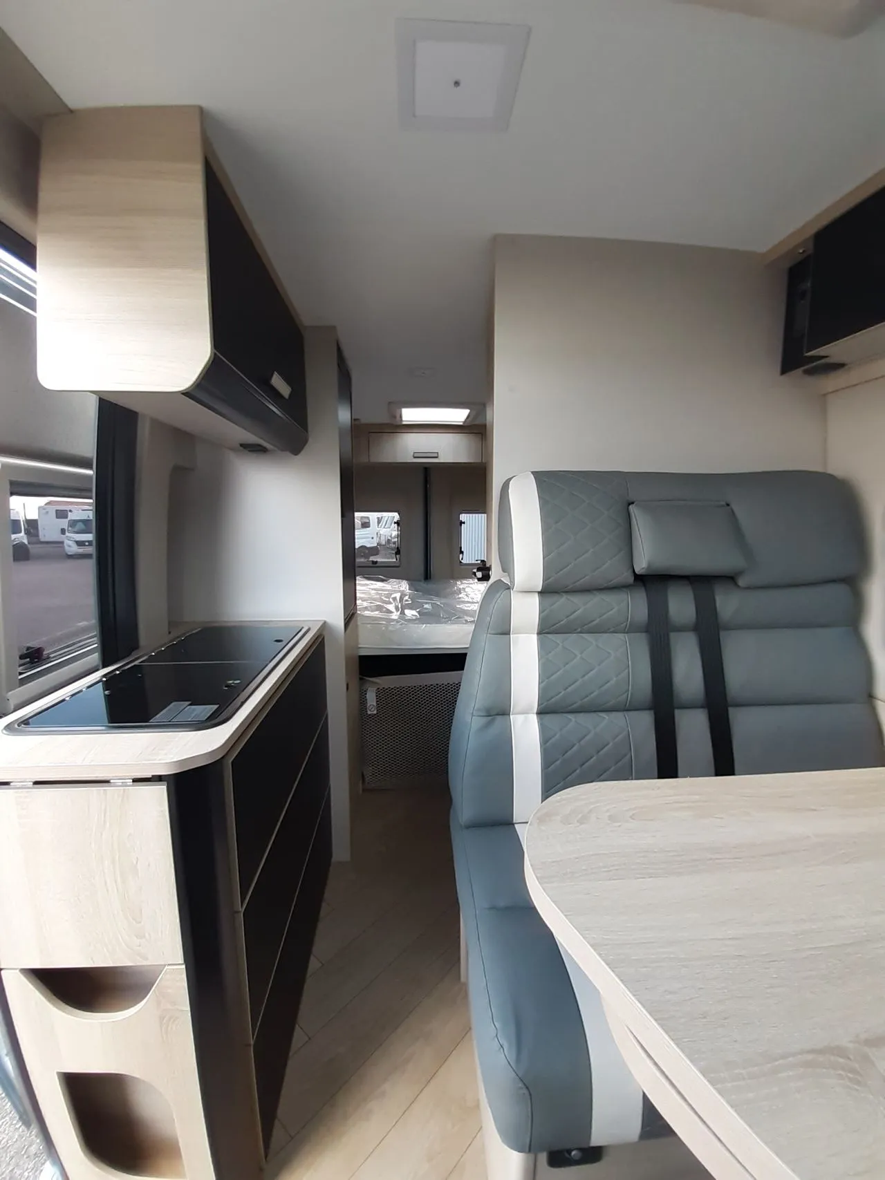 Fourgon aménagé - Chausson - V594 SPORT LINE - 2026