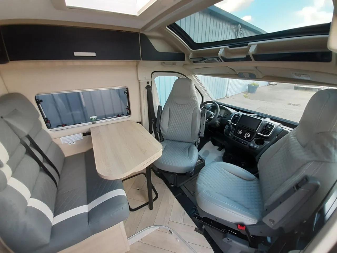 Fourgon aménagé - Chausson - V594 SPORT LINE - 2026