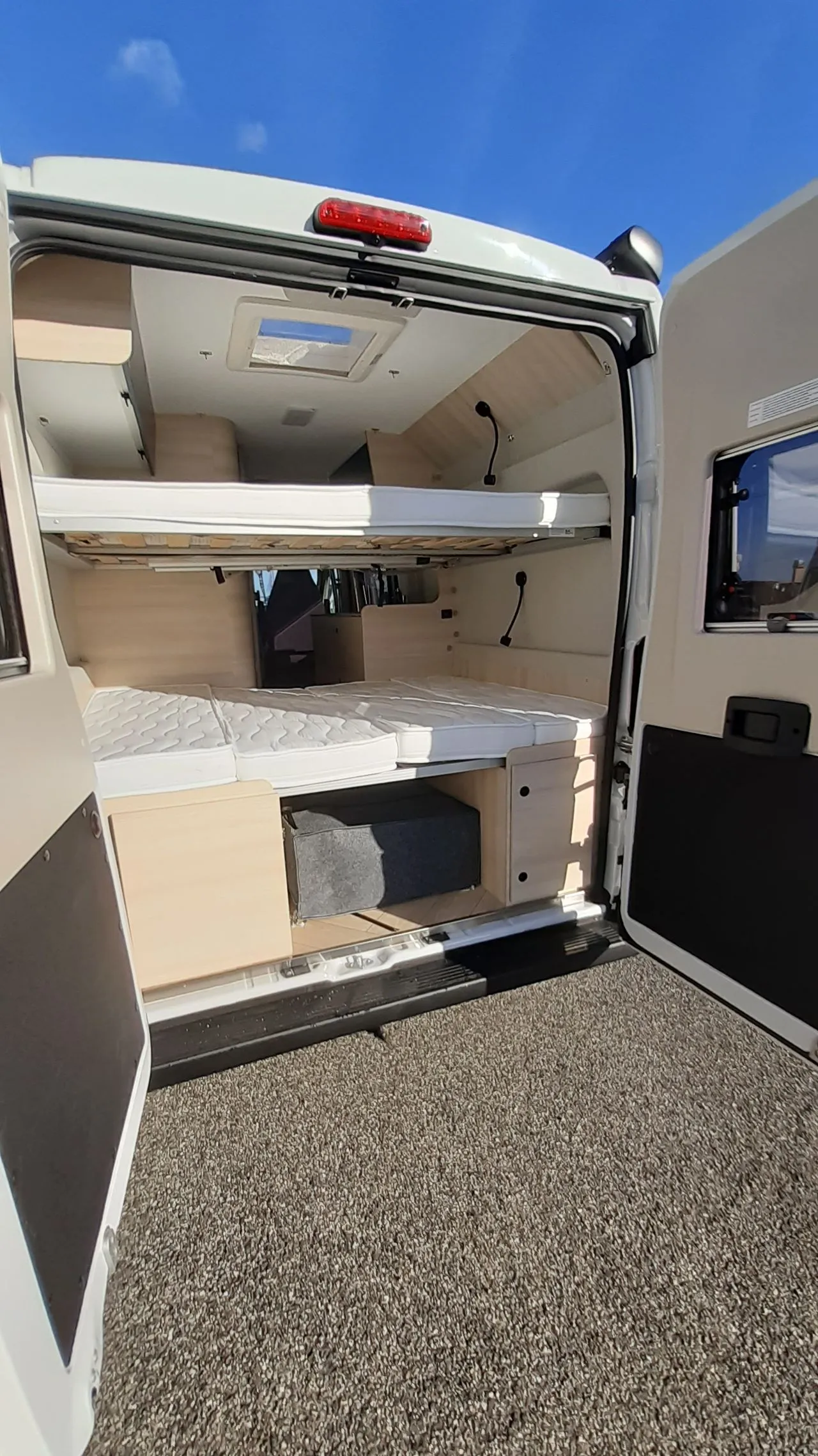 Fourgon aménagé - Chausson - V594 MAX FIRST LINE LIGHT - 2026