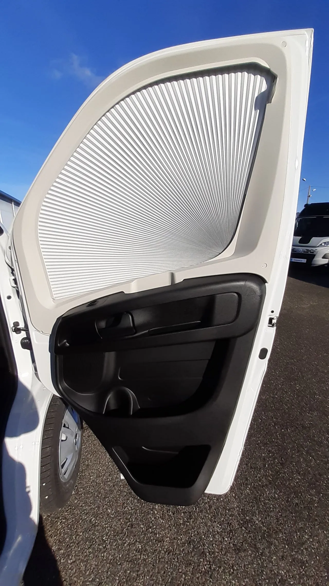 Fourgon aménagé - Chausson - V594 MAX FIRST LINE LIGHT - 2026