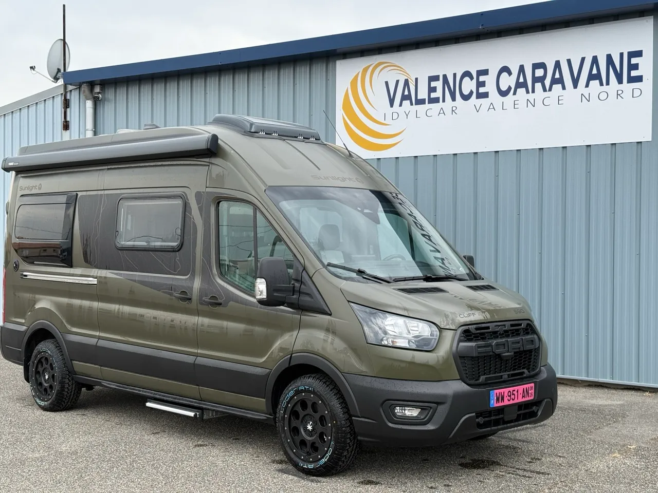 Fourgon aménagé - Sunlight - CLIFF 590 4X4 GREEN TREK - 2026