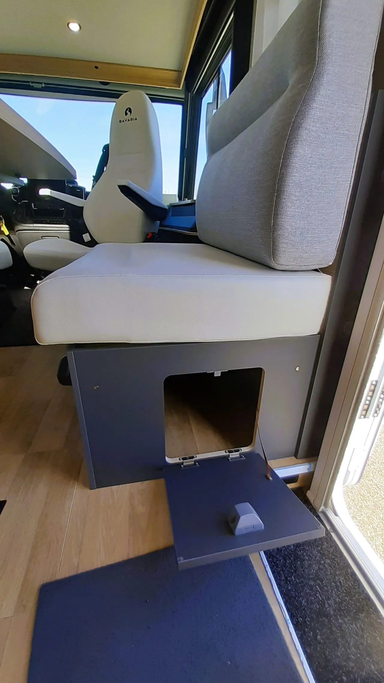 Camping-car - Bavaria - I720FGJ - 2027