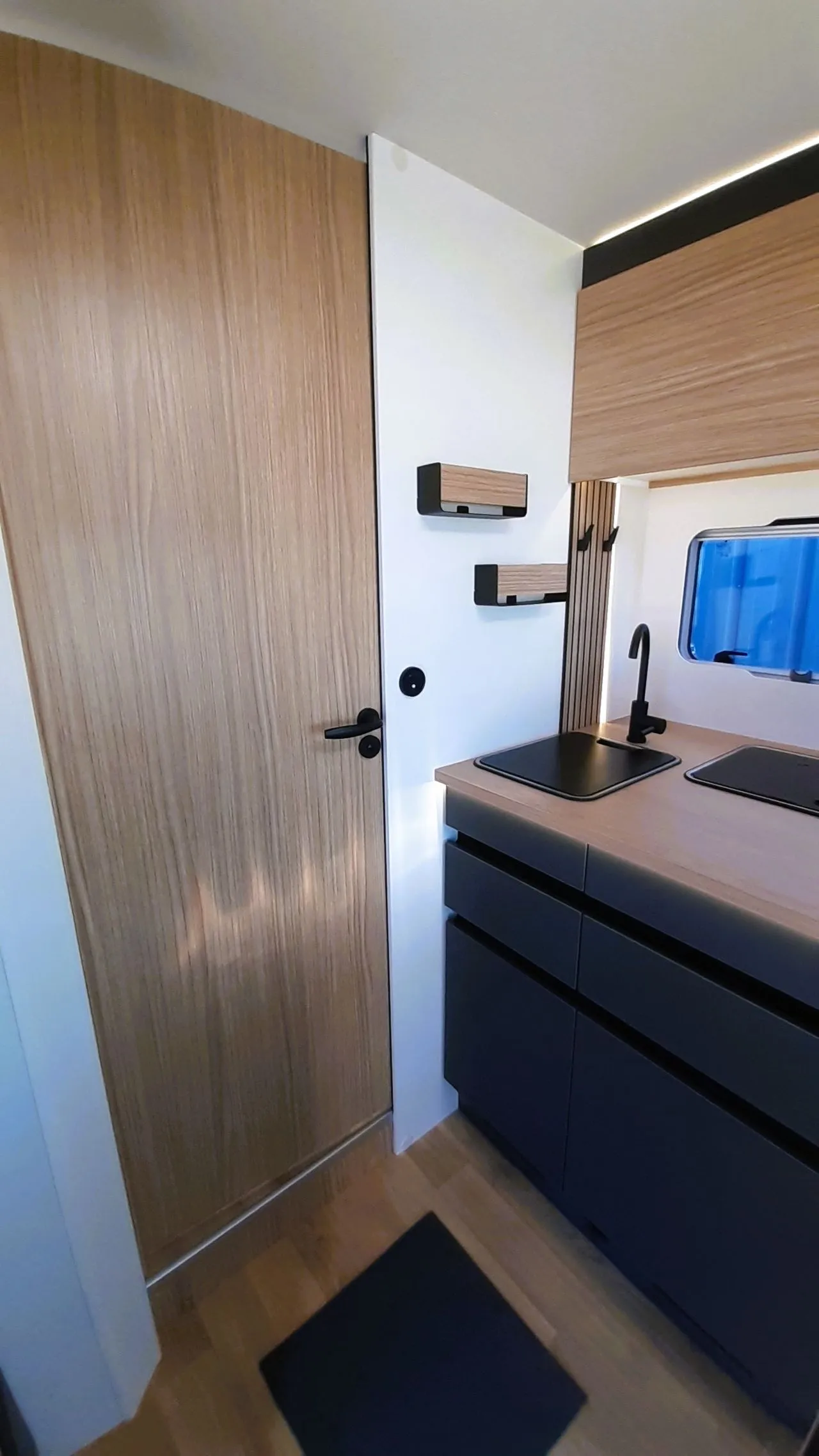 Camping-car - Bavaria - I720FGJ - 2027