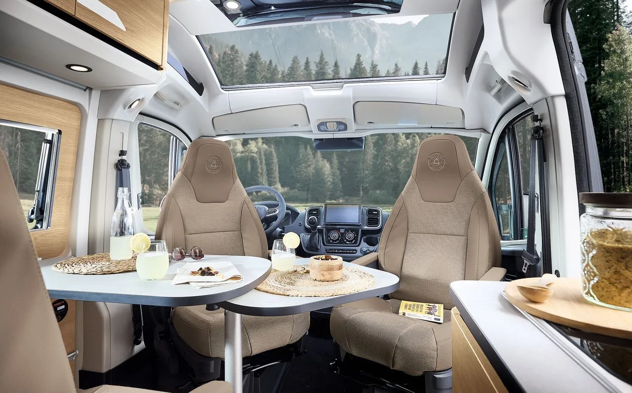 LIFT VAN