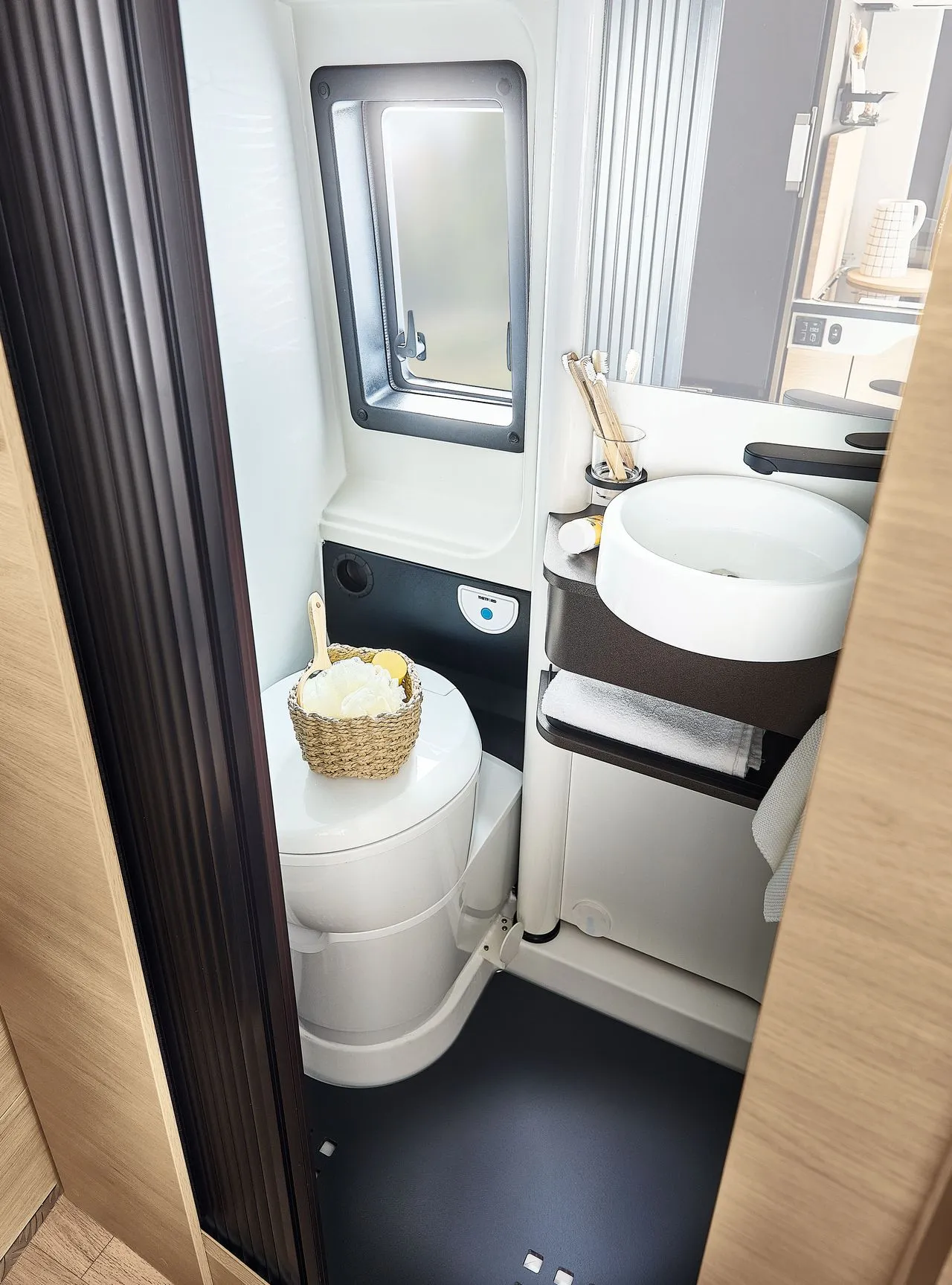 Fourgon aménagé - Campereve - LIFT VAN AIR SAPHIR - 2027