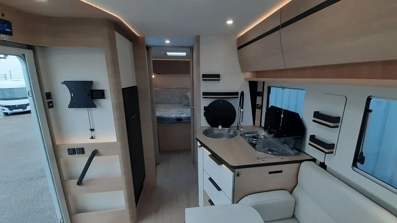 Camping-car - Rapido - 8096DF - 2027